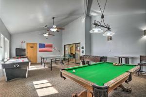Gallery image of Mountainside Paradise Ski-InandSki-Out Resort Condo in Brian Head