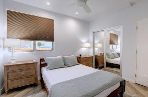 Ένα ή περισσότερα κρεβάτια σε δωμάτιο στο Avila Breeze