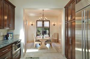 Η κουζίνα ή μικρή κουζίνα στο Aloha Avila +6 φωτογραφίες