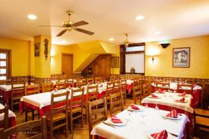 Restaurace v ubytování Hostal Musunzar