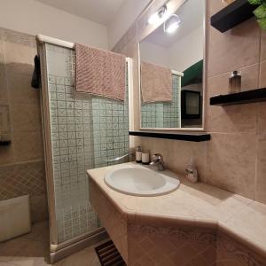 Ένα μπάνιο στο Chic & Relax apartment