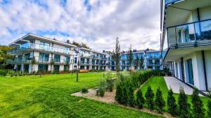 Vonkajšia záhrada v ubytovaní NA WYDMIE APARTAMENT - Rezydencja Niechorze 111