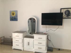 TV a/nebo společenská místnost v ubytování Villa Amatista
