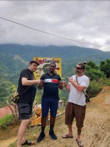 Tetamu yang menginap di Jay's Guest House II