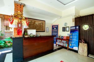 
The lobby or reception area at Lumbung Sari Ubud Hotel
