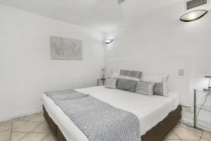 Gallery image of Cairns Esplanade Apartment in Cairns