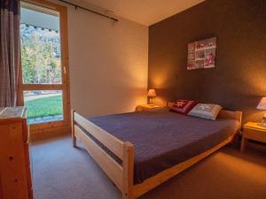 Appartement Valmorel, 2 pièces, 4 personnes - FR-1-356-261にあるベッド
