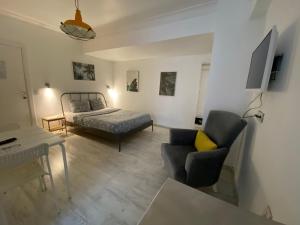 Postel nebo postele na pokoji v ubytování Flats Company - Karakoy Apartment