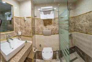 Koupelna v ubytování Dündar Hotel