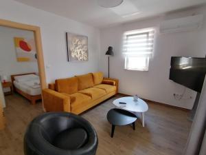 Gallery image of L & L Apartmani in Bol