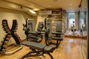 Ambleside Salutation Hotel & Spa, World Hotel Distinctive的健身中心和/或健身设施