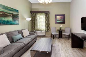 Posezení v ubytování La Quinta by Wyndham Laredo Airport