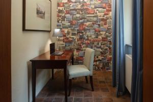 Posezení v ubytování Charles Bridge Rooms & Suites by SIVEK HOTELS