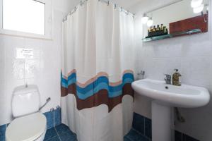 Phòng tắm tại Anelia Boutique Studios & Apartments +55 ảnh