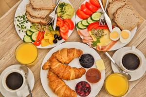 Možnosti snídaně pro hosty v ubytování Saint Thomas Corner - by Upstairs
