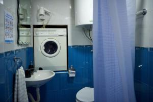 Koupelna v ubytování Apartman Azra + 24 fotografií
