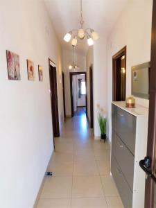 Kuchnia lub aneks kuchenny w obiekcie Apartman "Sabine" with heated pool