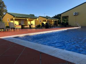 Swimming pool sa o malapit sa Quinta Santa Rita - Príncipe