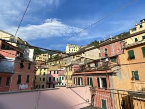 Widok na miasto Riomaggiore z tego pensjonatu