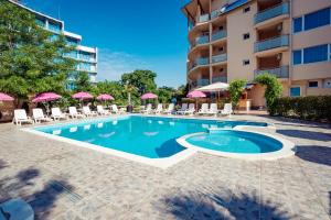Bazén v ubytování Hotel Elitza nebo v jeho okolí