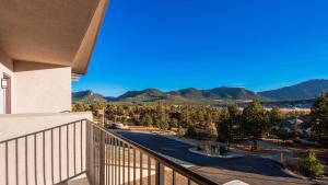 Galeriebild der Unterkunft Best Western Plus Silver Saddle Inn in Estes Park