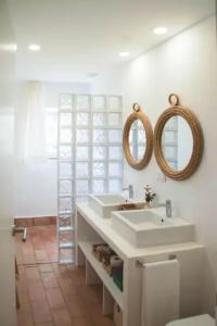 Ванная комната в Laranjal Farm House - Casa da Lareira