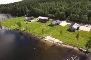 Ett flygfoto av Lakeview Houses Sweden