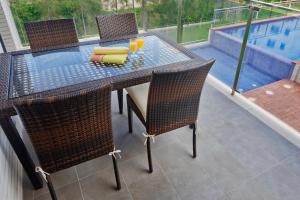 Bazén v ubytovaní Apartamentos Norte 14 alebo v jeho blízkosti