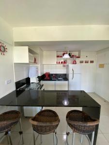 Una cocina o zona de cocina en Ancorar Flat Porto de Galinhas-Flat 3311-3314