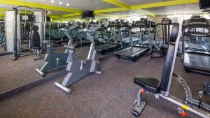 Fitness centar i/ili fitness sadržaji u objektu Best Western Greenville Airport