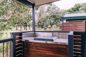 Balkón nebo terasa v ubytování Woolgoolga Beach Holiday Park
