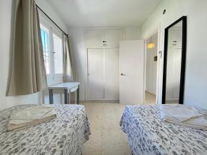 Posteľ alebo postele v izbe v ubytovaní Casa Lovisa Private Pool Casasol