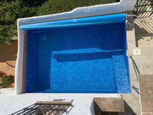 Bazén v ubytovaní Casa Lovisa Private Pool Casasol alebo v jeho blízkosti