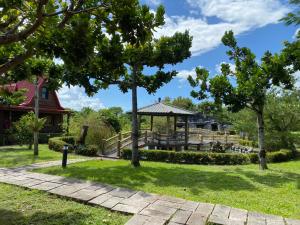Kebun di luar Da Fang Hua Yuan Xiao Homestay