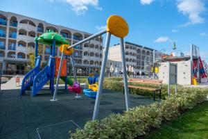 Vaikų žaidimų erdvė apgyvendinimo įstaigoje Belvedere Hotel - All inclusive