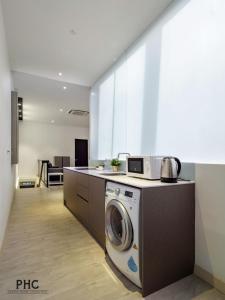 Foto sihtkohas George Town asuva majutusasutuse Hutton Central Hotel Managed by The Ascott Limited galeriist