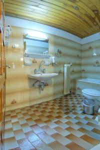 Koupelna v ubytování Hotel Victoria