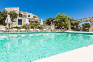 Πισίνα στο ή κοντά στο Villa Stone Thromila