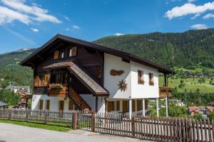 Nespecifikovaný výhled na hory nebo výhled na hory při pohledu z apartmánu