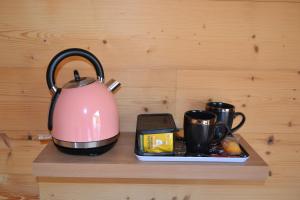 Kavos ir arbatos ruošimo rinkinys apgyvendinimo įstaigoje Auge Horizon