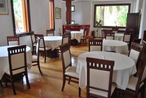 מסעדה או מקום אחר לאכול בו ב-Hotel Panorama Sarande
