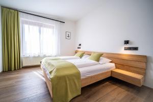 Postel nebo postele na pokoji v ubytování Lipno Port Apartment C304 - Lipno Home