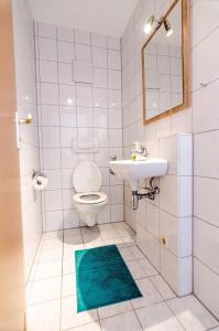 Bathroom sa nJoy! EXPO Studio & Zentral - Stuttgart Flughafen & Messe - perfekt für Work & Travel