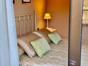 Una cama o camas en una habitación de PROBER_SISCARO