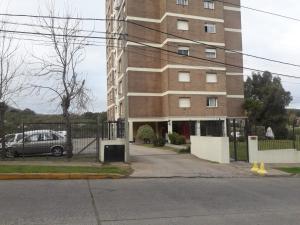 El edificio en el que está el departamento