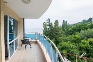Un balcon sau o terasă la Kabakum Apartments