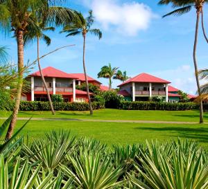 Vrt pred nastanitvijo EAST KEYS - East Lagoon Suites + 28 fotografij