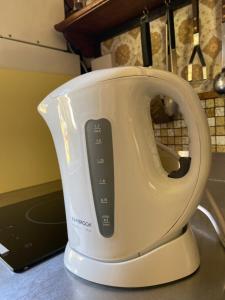 Swan Cove Beachfront的咖啡和沏茶工具