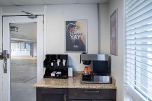 Φωτογραφία από το άλμπουμ του Motel 6-Fort St. John, BC σε Fort Saint John +50 φωτογραφίες