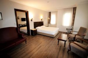 Gallery image of Montania Town Hotel Mudanya in Mudanya